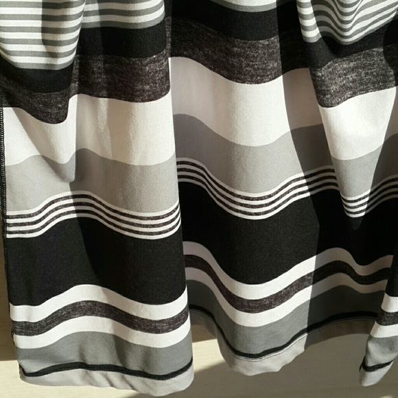 Xersion Monochromatic Black & White Grey-scale Striped Racerback Tank Top - Picture 9 of 16